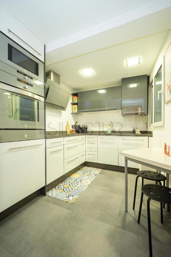 Appartamento Piso Barrio del Carmen Gijón Esterno foto