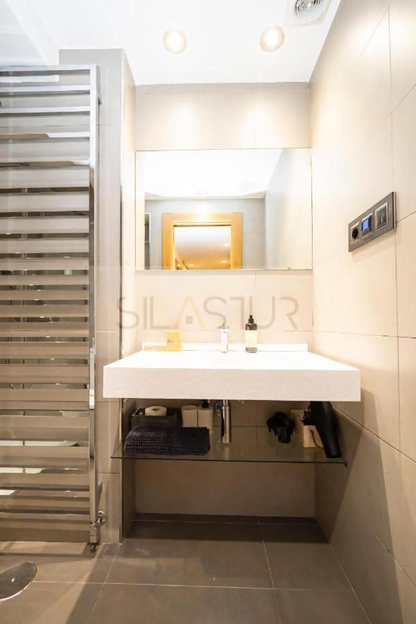 Appartamento Piso Barrio del Carmen Gijón Esterno foto