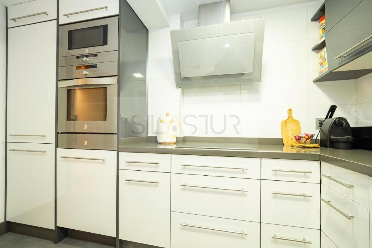Appartamento Piso Barrio del Carmen Gijón Esterno foto